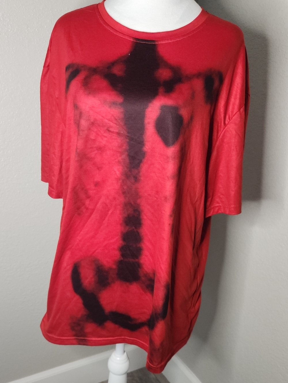 ROMWE Red and Black Tie-Dye Skeleton Short Sleeve Graphic Tee